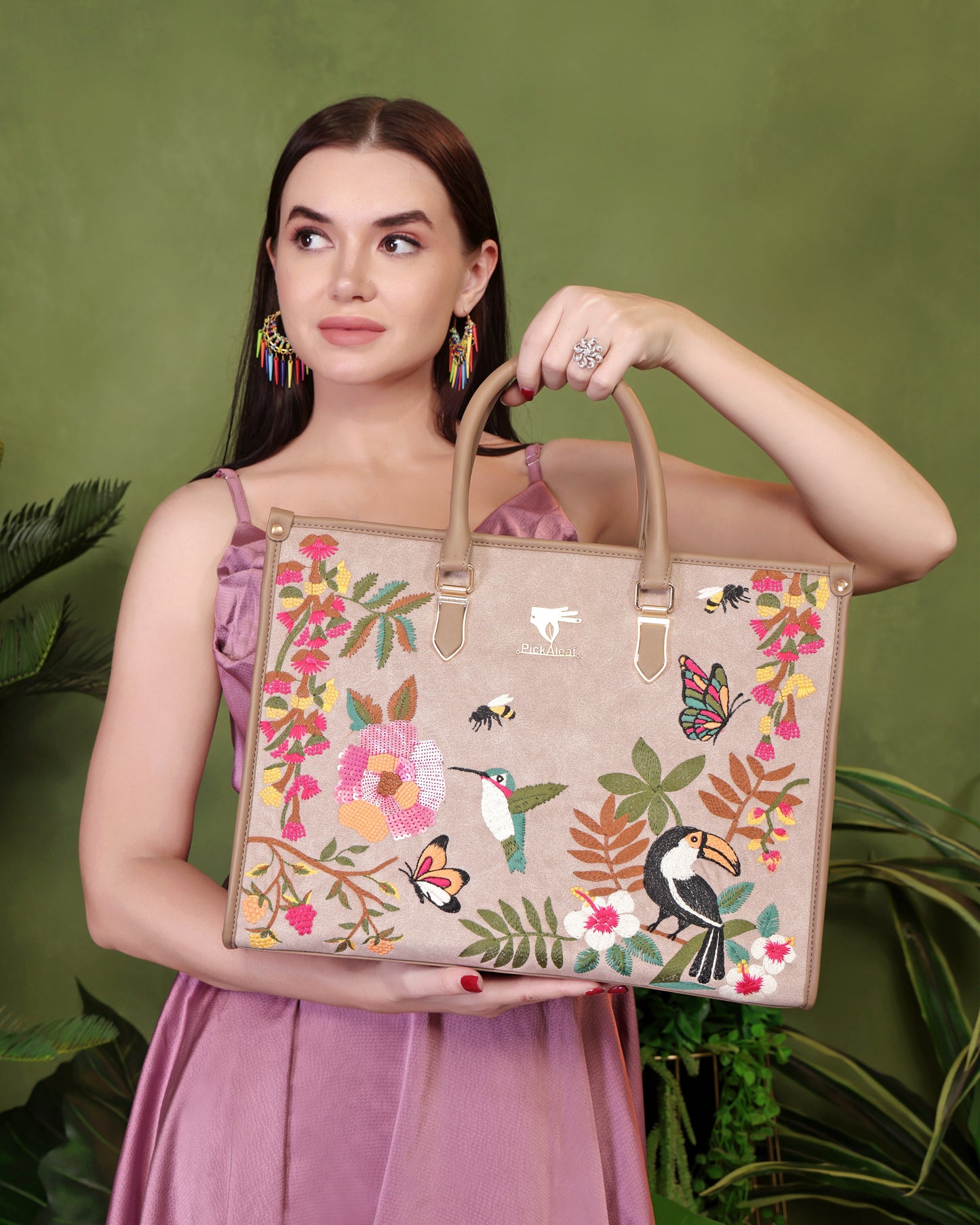 Embroidered Tote Bag – Nature-Inspired Designer Handbag for Women – Luxurious Gift – Exclusive Find – Gift for Her (Copy)