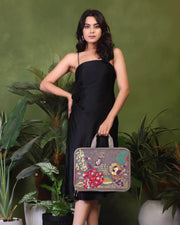 Grey minimal laptop sleeve 13 to 16 inch for MacBook and ultrabook in vegan leather by PickAleaf with padded protection