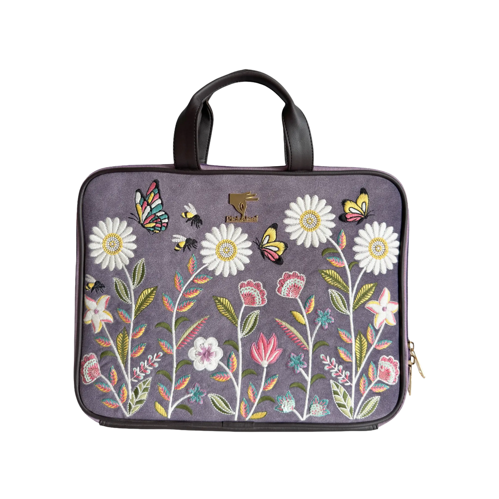 Daisy Dream Laptop Sleeve